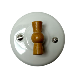 Ceramiczny natynkowy włącznik podwójny/świecznikowy biały z drewnianym pokrętłem